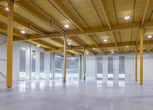 5525 Countryside Dr, Brampton, ON for lease Building Photo- Image 1 of 7