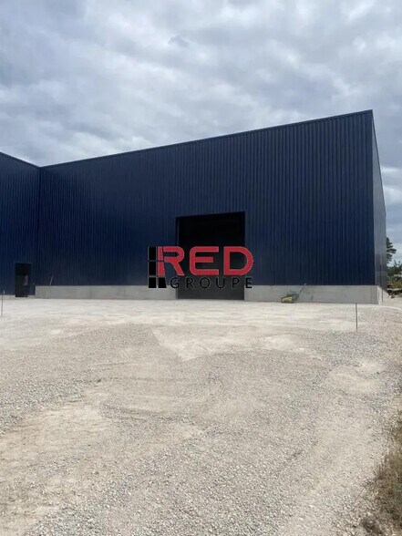 Industriel dans Signes à louer - Photo du bâtiment - Image 3 de 5