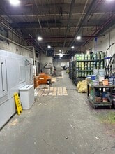 10 Dell Glen Ave, Lodi, NJ for lease Building Photo- Image 2 of 5