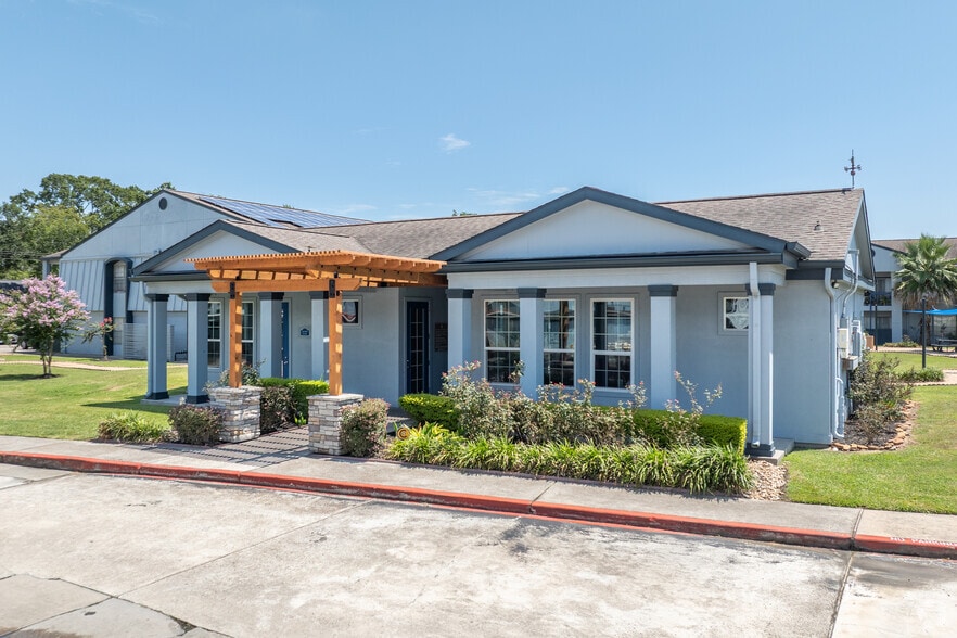 3802 Nasa Rd, Seabrook, TX à vendre - Photo du bâtiment - Image 3 de 14