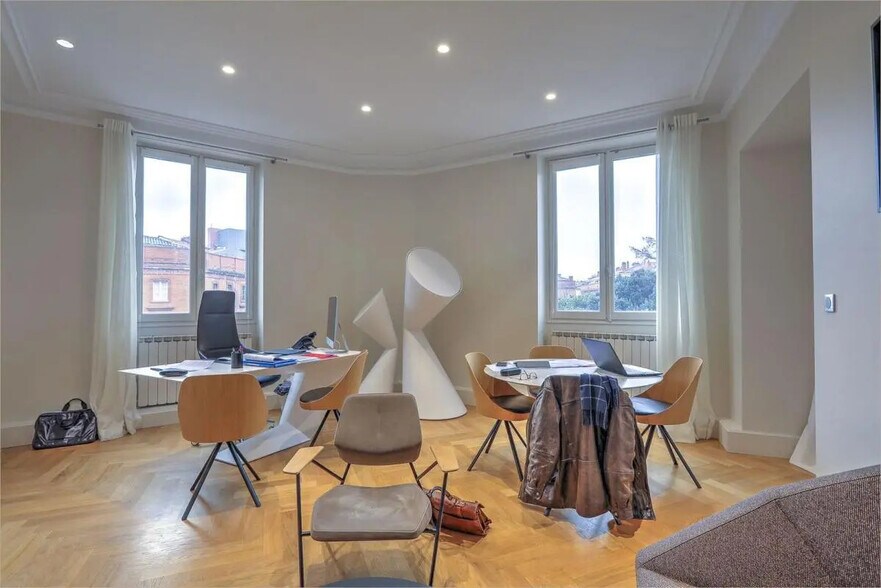 2 Rue D'Austerlitz, Toulouse à louer - Photo intérieure - Image 2 de 28