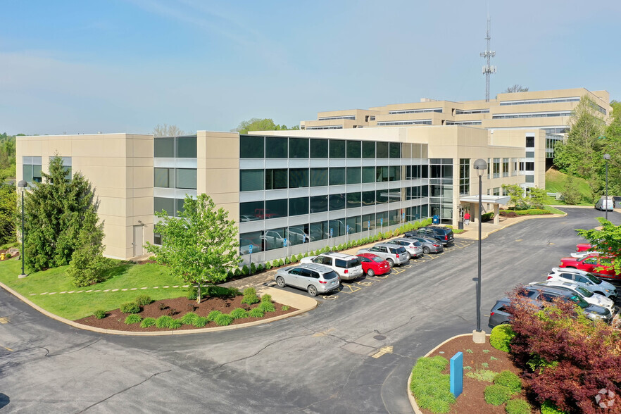 2325 Dougherty Ferry Rd, Saint Louis, MO for lease - Primary Photo - Image 1 of 9