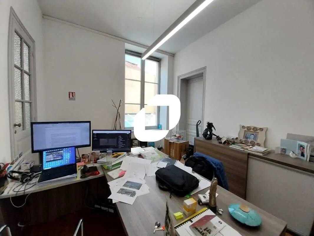 Office in Bordeaux for lease Building Photo- Image 1 of 21