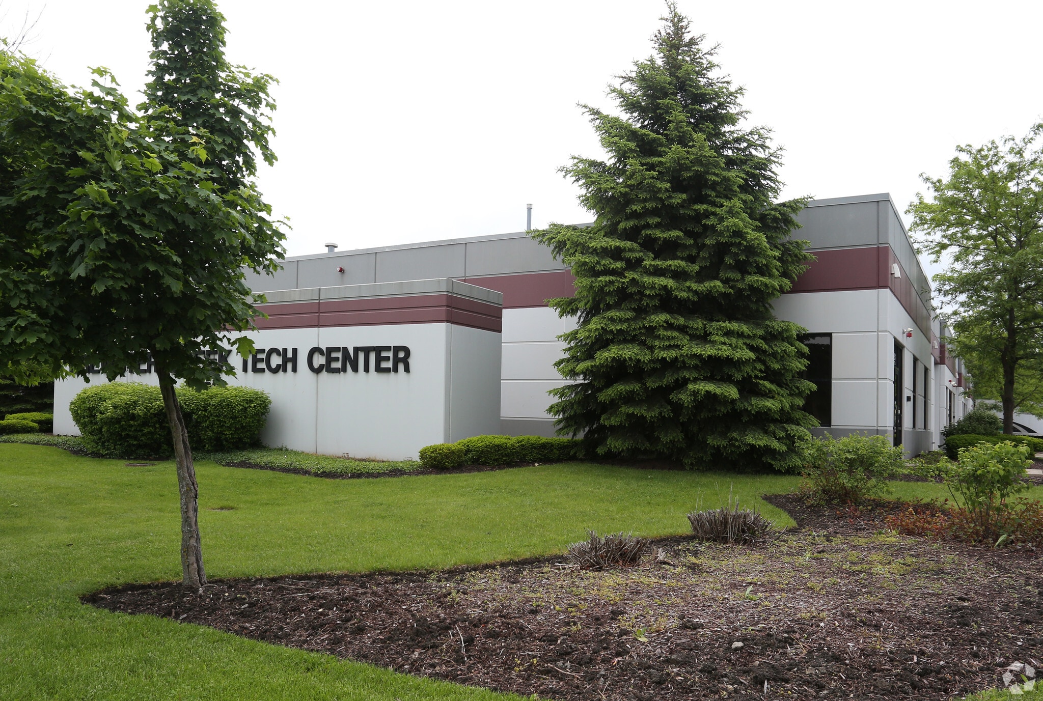 1281 Humbracht Cir, Bartlett, IL for sale Primary Photo- Image 1 of 21