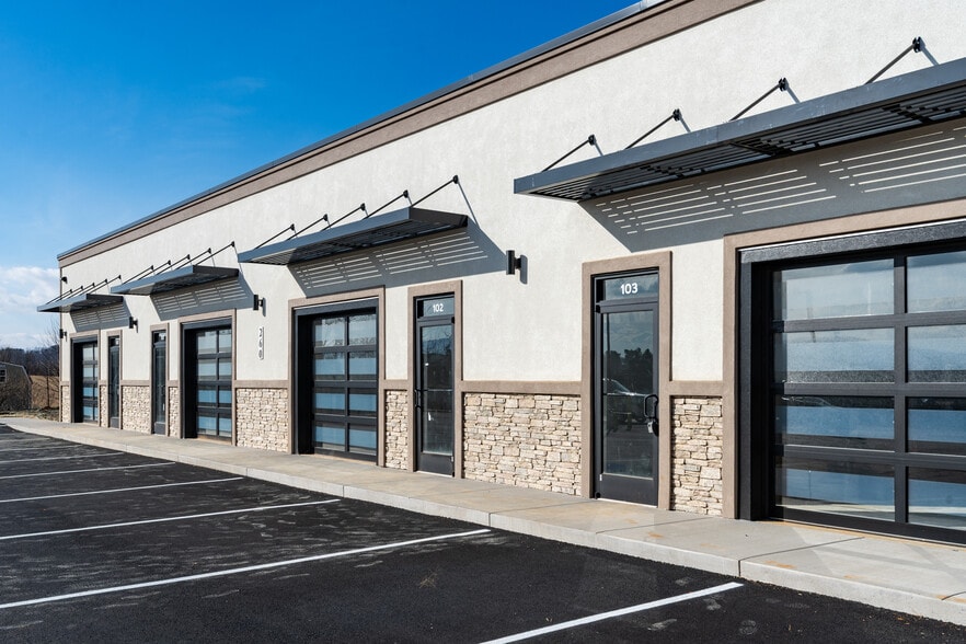 260 Sheppard Ct, Waynesboro, VA for lease - Building Photo - Image 3 of 21