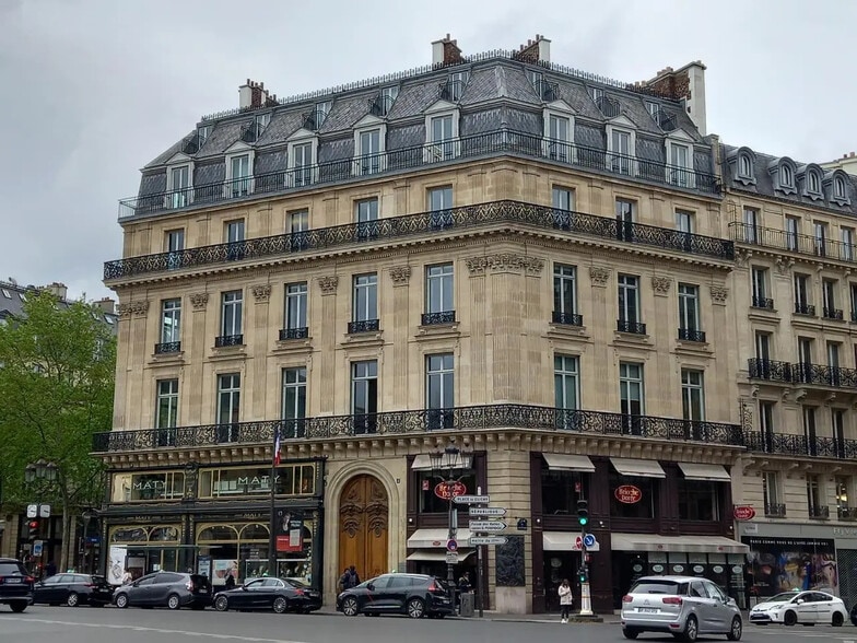 4 Place De L'Opera, Paris for lease - Building Photo - Image 1 of 11