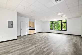 76 Glendale Ave, Asheville, NC à louer Photo intérieure- Image 1 de 9