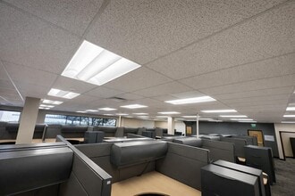 19601 N Black Canyon Hwy, Phoenix, AZ à louer Photo intérieure- Image 2 de 9