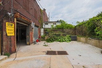6809 Belair Rd, Baltimore, MD à louer Photo du bâtiment- Image 2 de 18