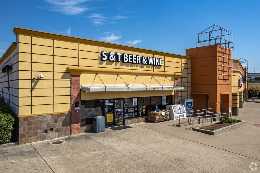 2220 Marsh Ln, Carrollton, TX à louer - Photo principale - Image 2 de 2