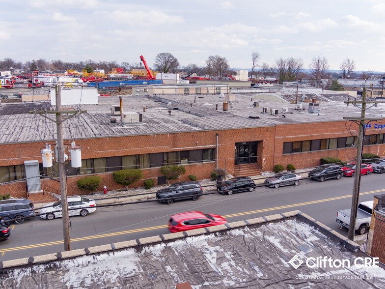 1409-1415 Chestnut Ave portefeuille de 2 propriétés à vendre sur LoopNet.ca - Photo du bâtiment - Image 2 de 22