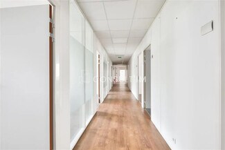 Plus de détails pour Bureau à vendre