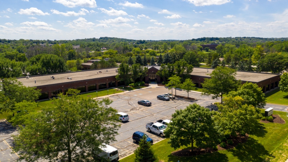 17975 W Sarah Ln, Brookfield, WI for lease Building Photo- Image 1 of 10