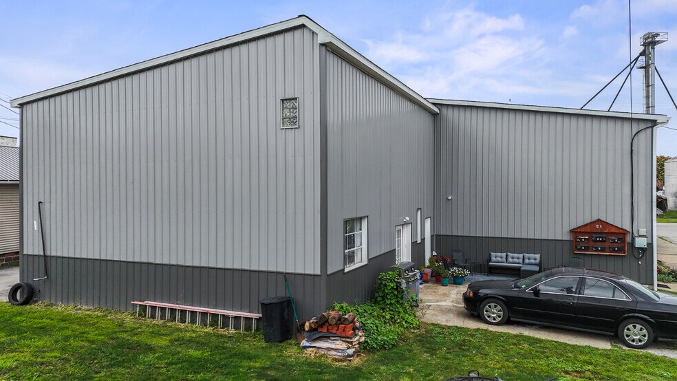 41 Railroad St, New London, OH à vendre - Photo du bâtiment - Image 3 de 12