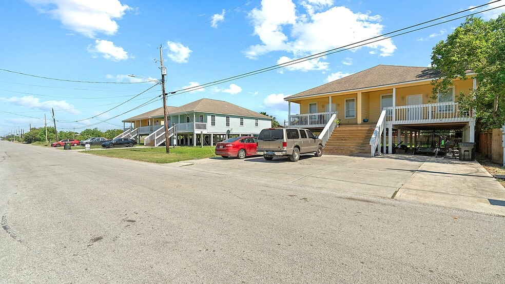 521 12th St, San Leon, TX à vendre - Photo principale - Image 1 de 1