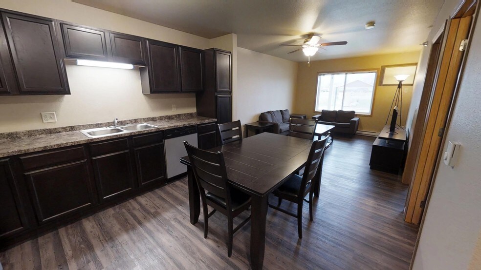 3410 5th Ave NE, Watford City, ND for sale - Matterport 3D Scan - Image 2 of 111