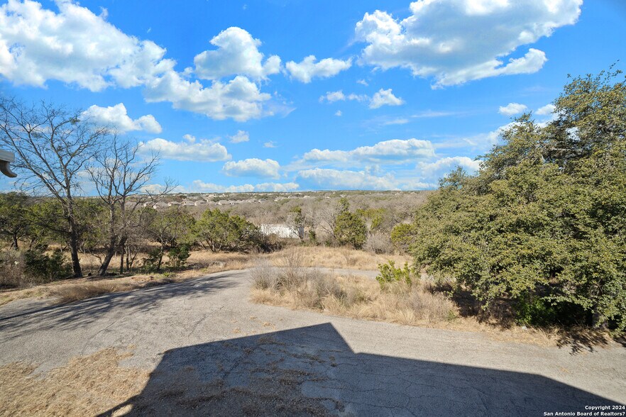8060 Prue Rd, San Antonio, TX à vendre - Photo du bâtiment - Image 3 de 7