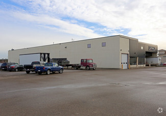 Plus de détails pour 10331 176th St NW, Edmonton, AB - Industriel à vendre