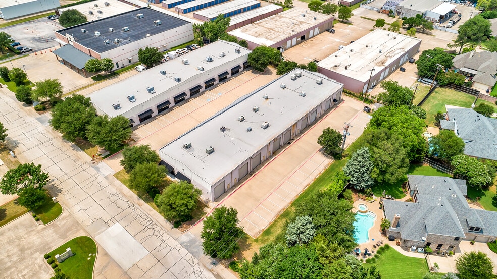 1900 Industrial Blvd, Colleyville, TX à louer - Photo du bâtiment - Image 1 de 18