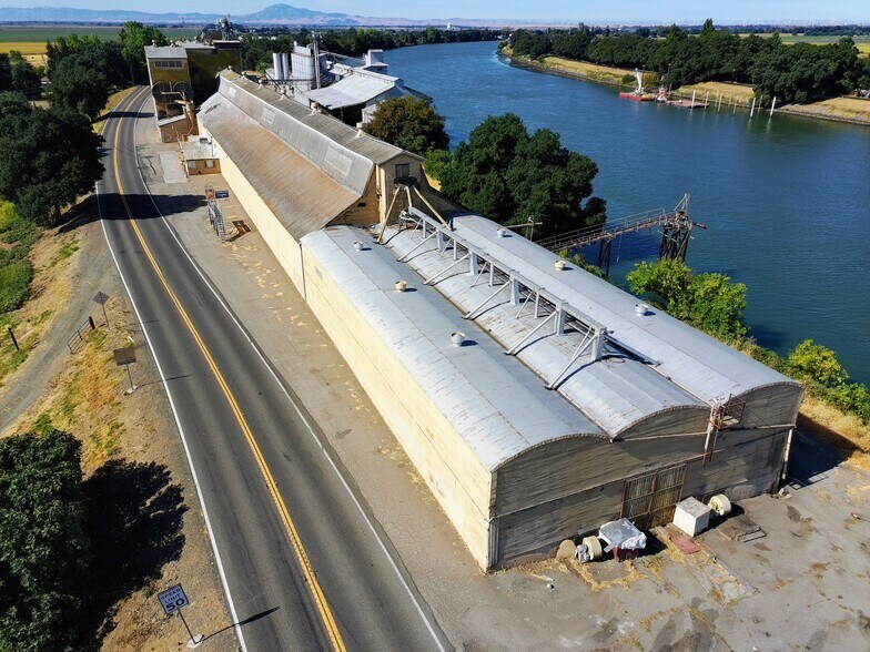 14712 State Highway 160, Isleton, CA à vendre - Photo du bâtiment - Image 3 de 18