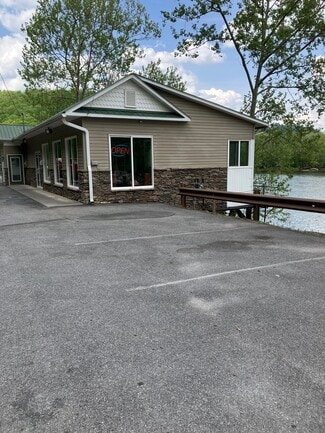 More details for 846 Hinton Bypass Byp, Hinton, WV - Retail for Lease