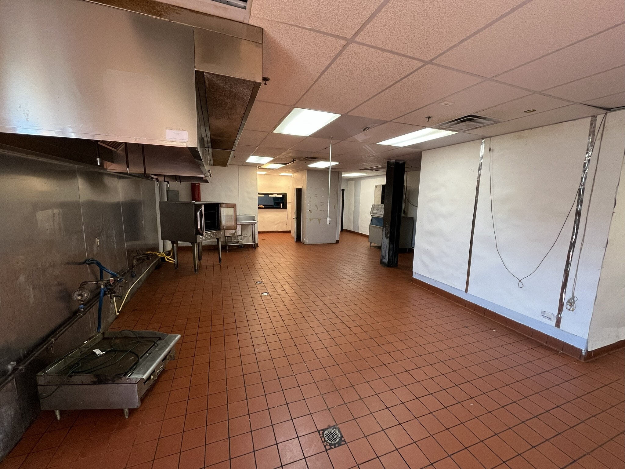 Virginia Ave, Hapeville, GA for lease Interior Photo- Image 1 of 3