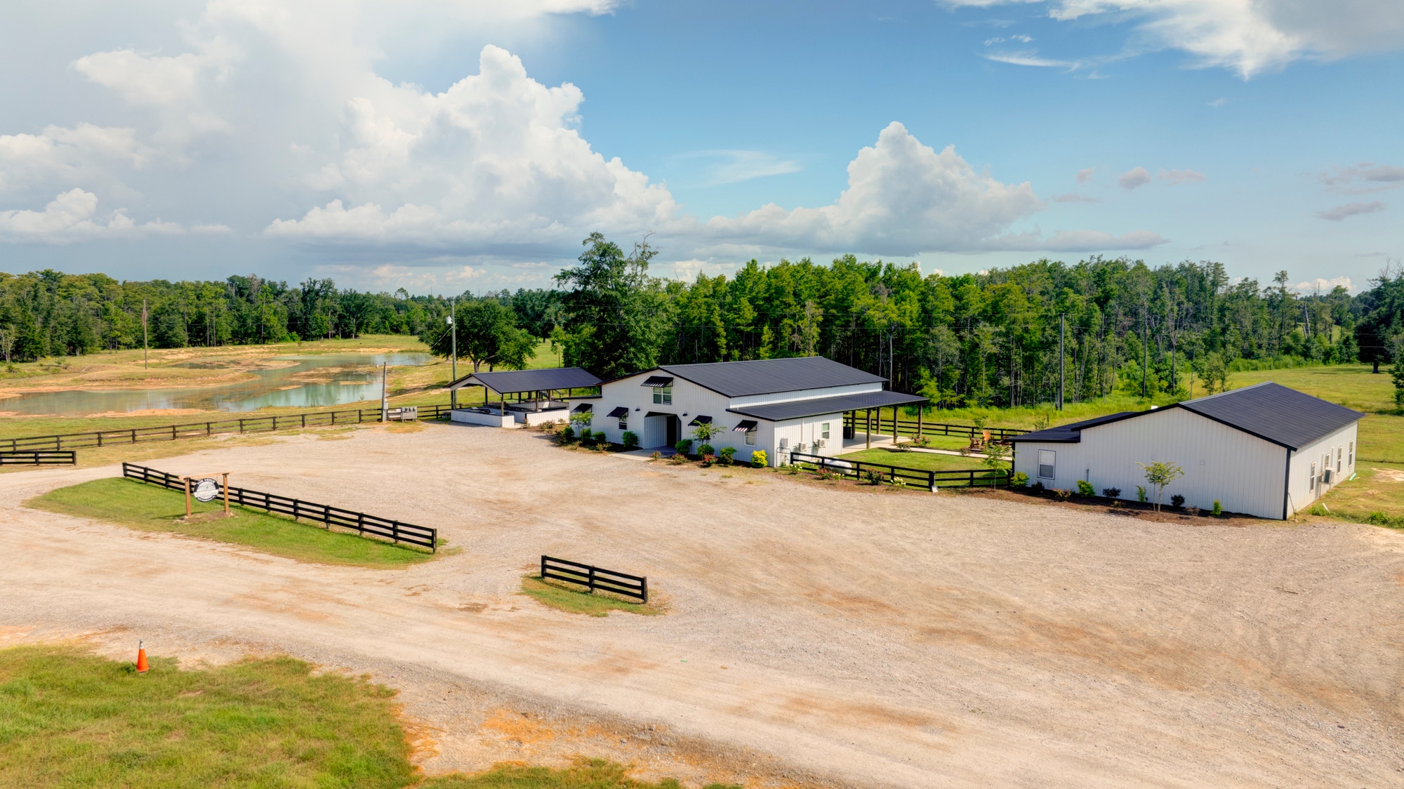 2453 Farren Ranch Rd, Cottondale, FL for sale Primary Photo- Image 1 of 55