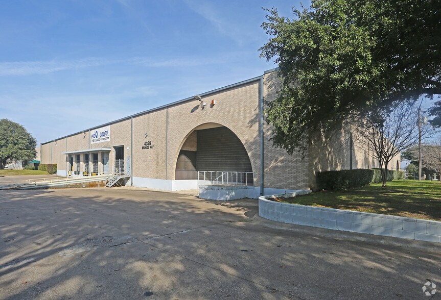 4301-4311 Shilling Way, Dallas, TX à louer - Photo principale - Image 1 de 7