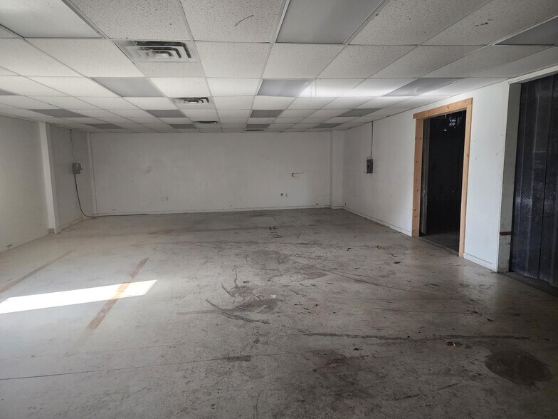 3705 Century Blvd, Lakeland, FL à louer - Photo intérieure - Image 3 de 4