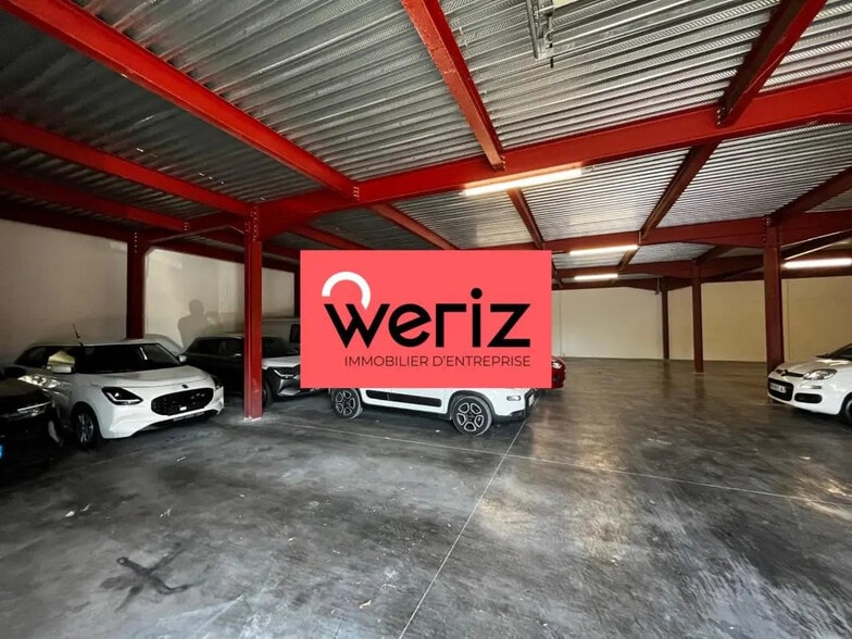 Flex in Marseille for lease - Interior Photo - Image 3 of 4