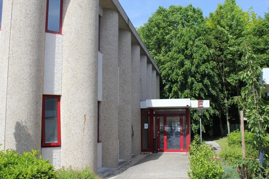 33 Rue Des Chardonnerets, Tremblay-en-France à louer - Photo du bâtiment - Image 2 de 6
