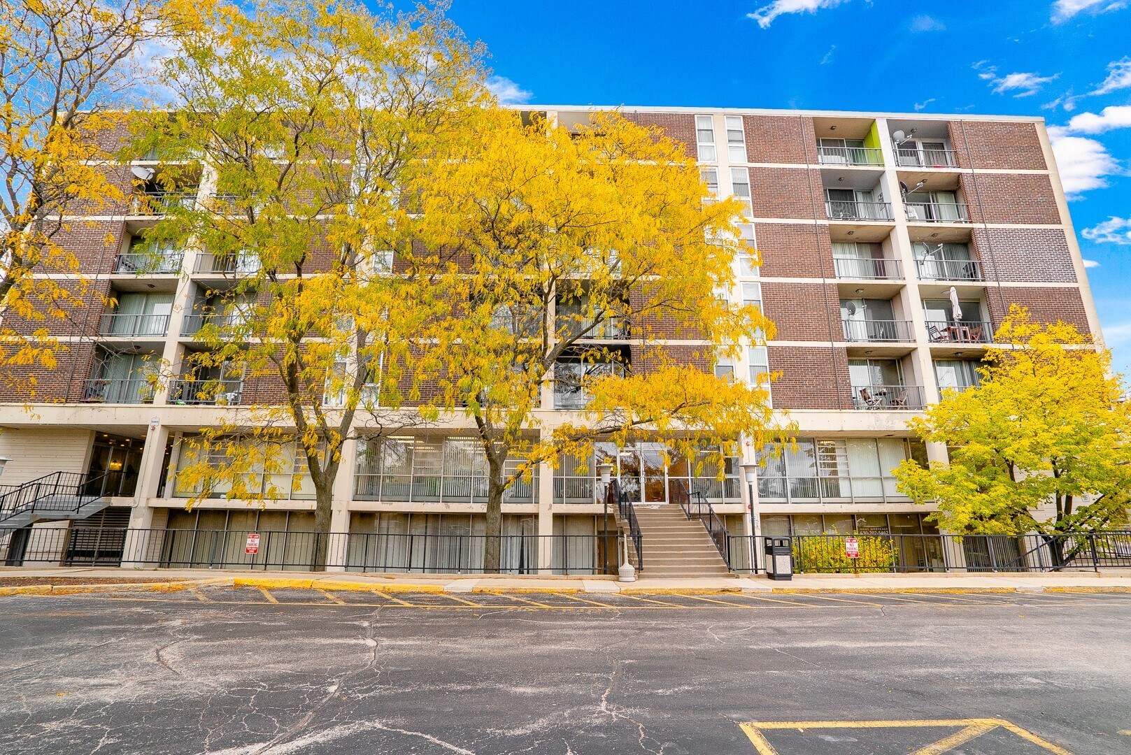 1043 S York Rd, Bensenville, IL à vendre Photo du bâtiment- Image 1 de 4