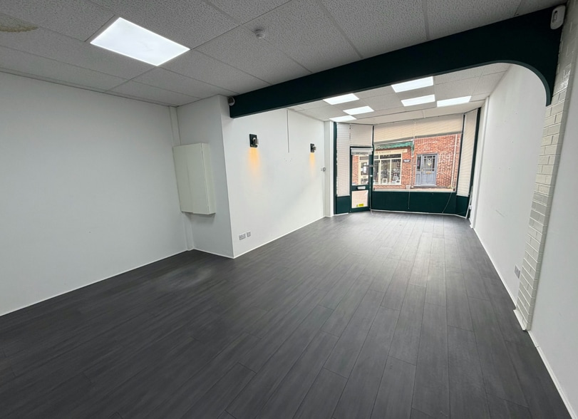 50-59 Welby St, Grantham for lease - Interior Photo - Image 3 of 3