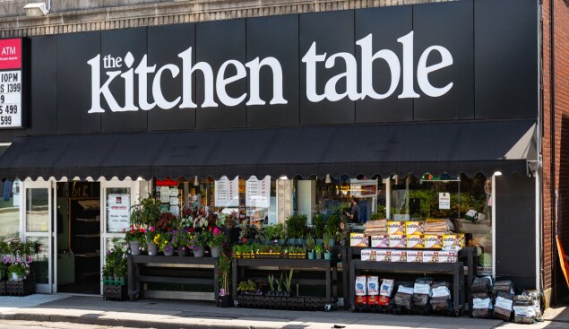 155 Dupont St, Toronto, ON à vendre Photo du bâtiment- Image 1 de 1