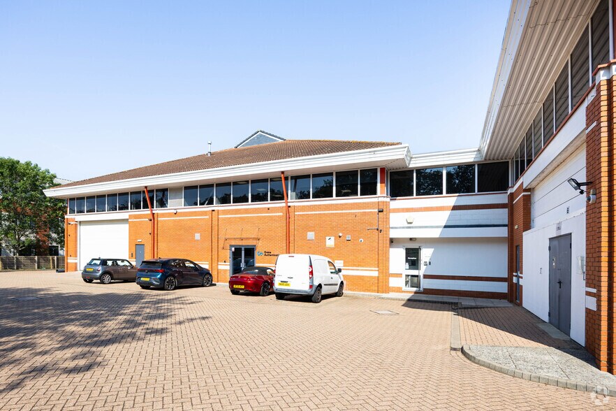 Crockford Ln, Chineham à louer - Photo du bâtiment - Image 3 de 3