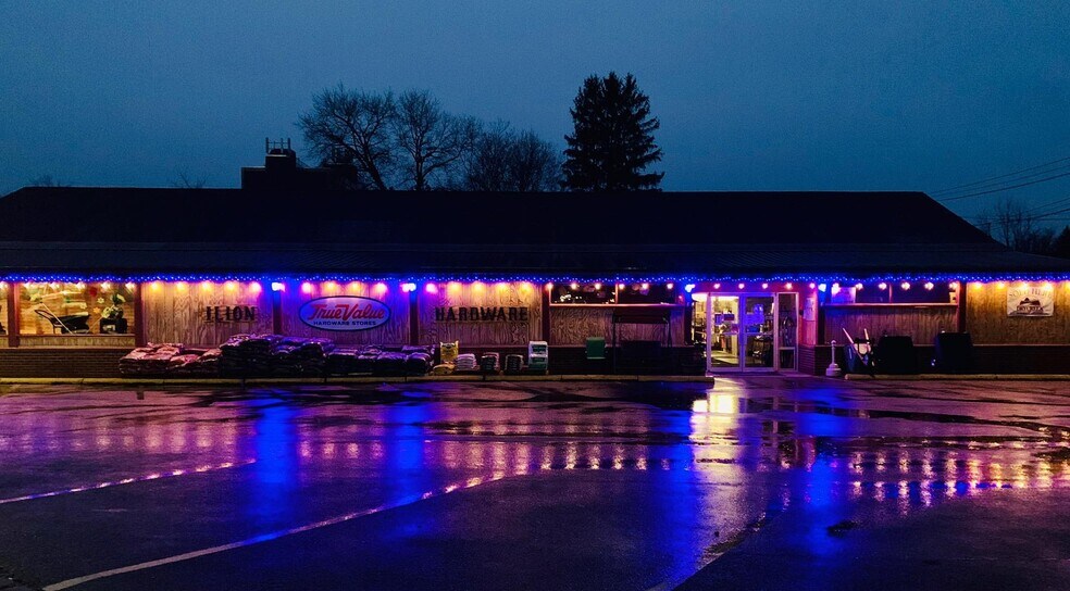 39 W Clark St, Ilion, NY à vendre - Photo du bâtiment - Image 2 de 8