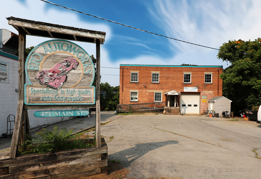 471 Main St, Poughkeepsie, NY à vendre - Photo du bâtiment - Image 3 de 32