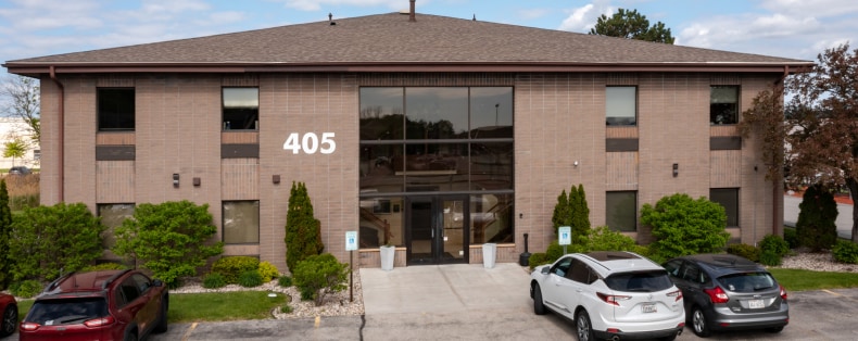 405 N Calhoun Rd, Brookfield, WI for lease Primary Photo- Image 1 of 4