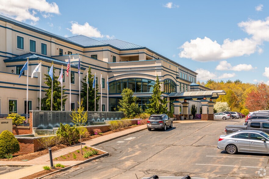 1 New Hampshire Ave, Portsmouth, NH for lease - Building Photo - Image 1 of 22