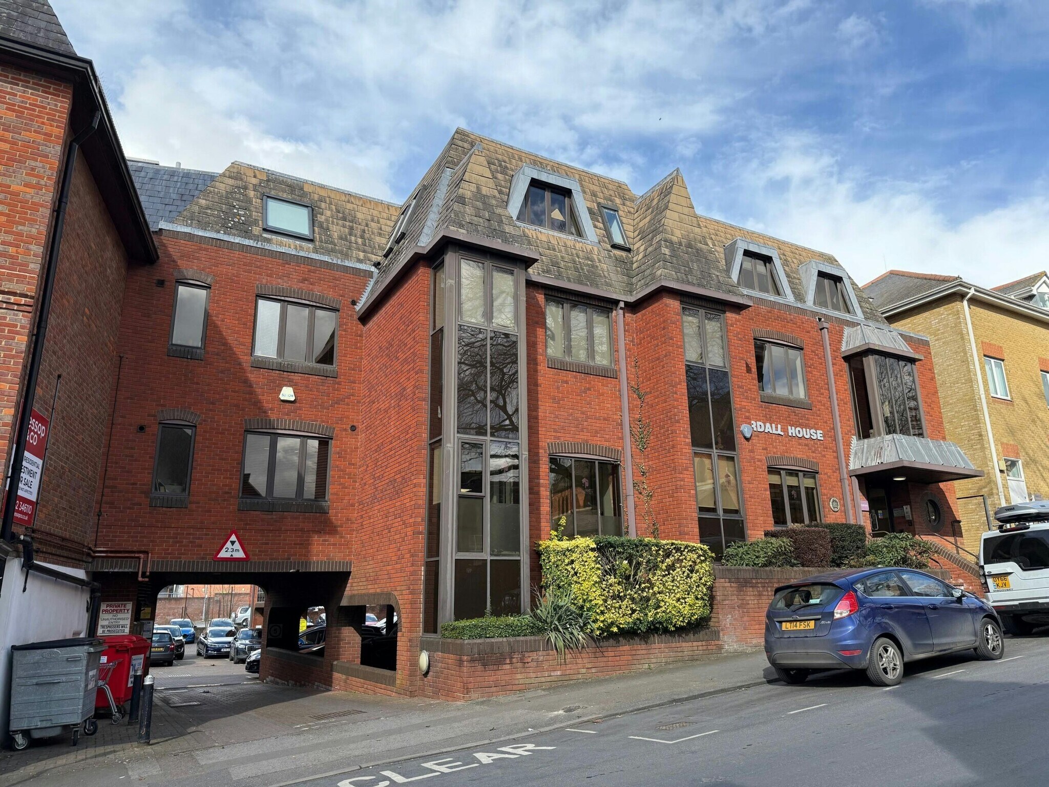 Vaughan Rd, Harpenden à louer Photo du bâtiment- Image 1 de 3