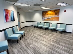 4102 Woodlawn Ave, Pasadena, TX for lease Lobby- Image 2 of 6