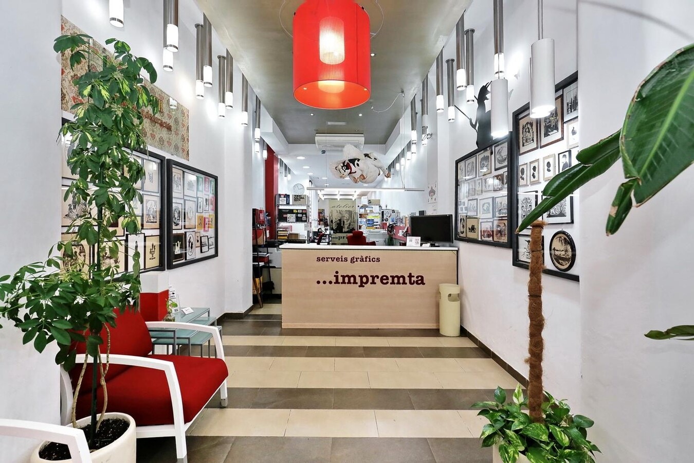 Carrer de Bonavista, 20, 08012, Barcelona, BAR 08012 - - - Interior Photo - Image 1 of 15