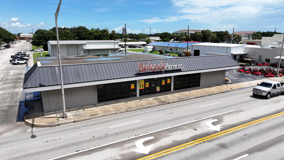 512 NW Park St, Okeechobee, FL for sale - Primary Photo - Image 1 of 14