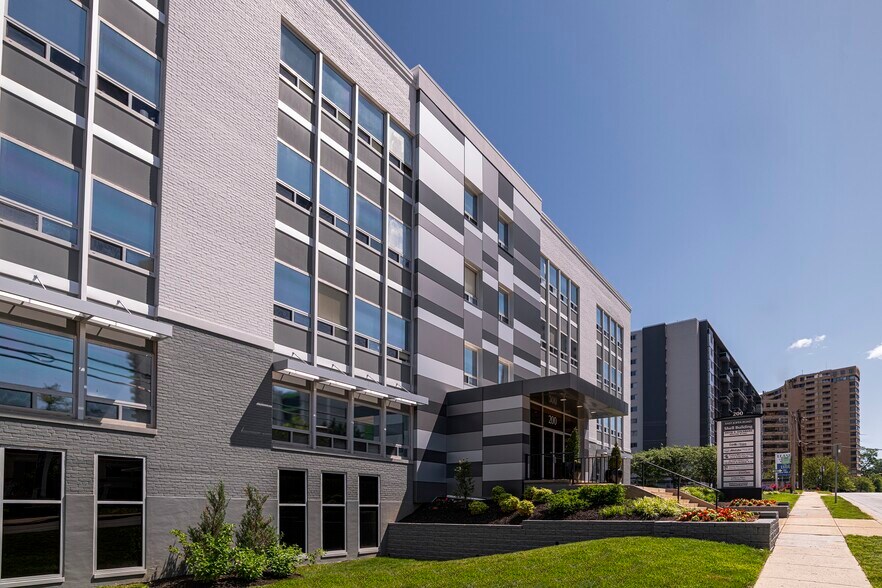 200 E Joppa Rd, Towson, MD à louer - Photo du bâtiment - Image 3 de 19