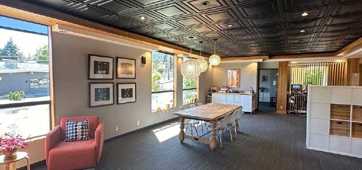 121 S Bancroft St, Portland, OR for lease - Interior Photo - Image 2 of 19