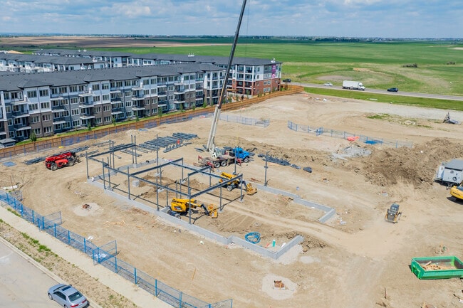 Plus de détails pour 1 Merganser Dr W, Chestermere, AB - Commerce de détail à louer