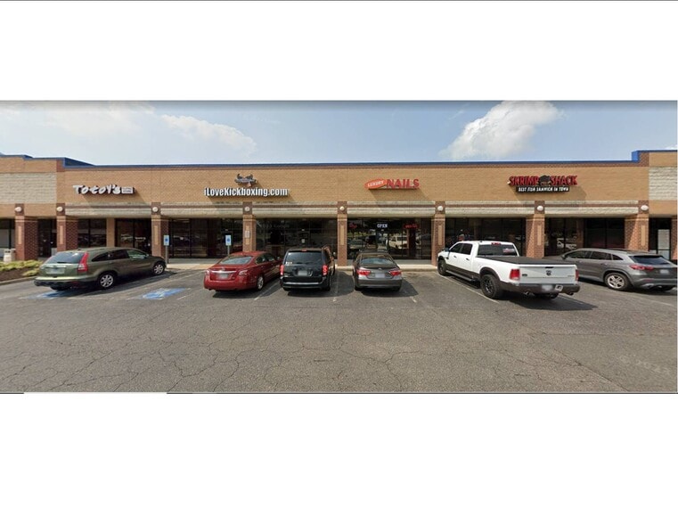6540 Hampton Roads Pky, Suffolk, VA for lease - Building Photo - Image 2 of 12