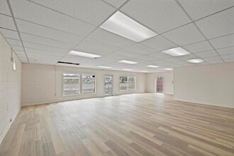 313 S Old Corry Field Rd, Pensacola, FL for lease Interior Photo- Image 2 of 9