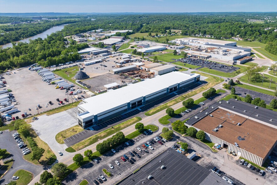 2880 Arnold Tenbrook Rd, Arnold, MO à louer - Photo du bâtiment - Image 2 de 7