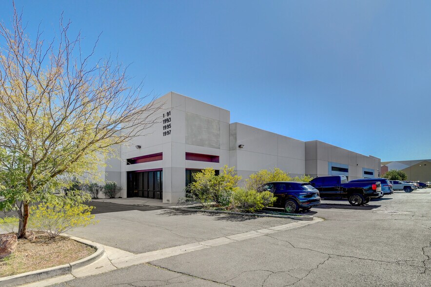1997 Whitney Mesa Dr, Henderson, NV à louer - Photo du bâtiment - Image 2 de 29